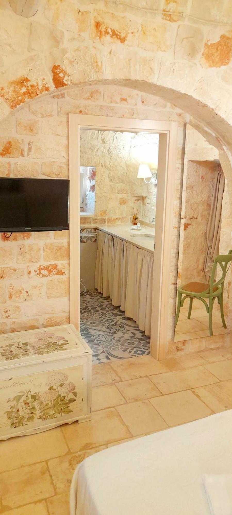 Trullo Roverella Locorotondo Bagian luar foto