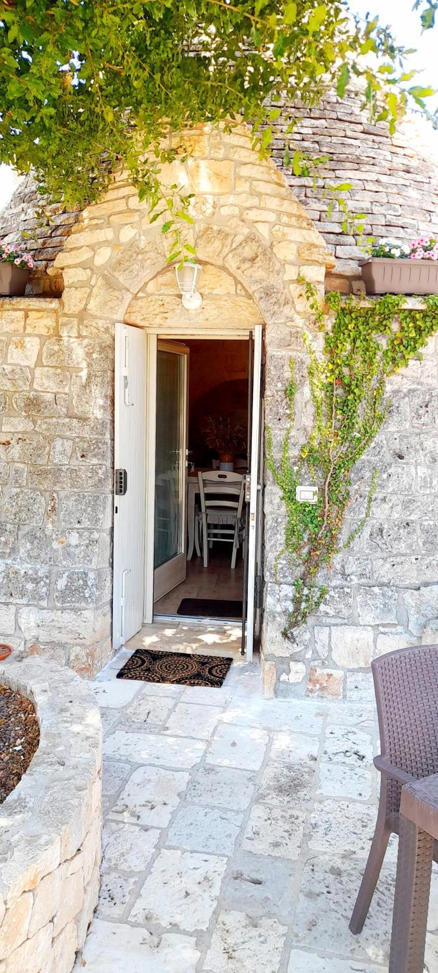 Trullo Roverella Locorotondo Bagian luar foto