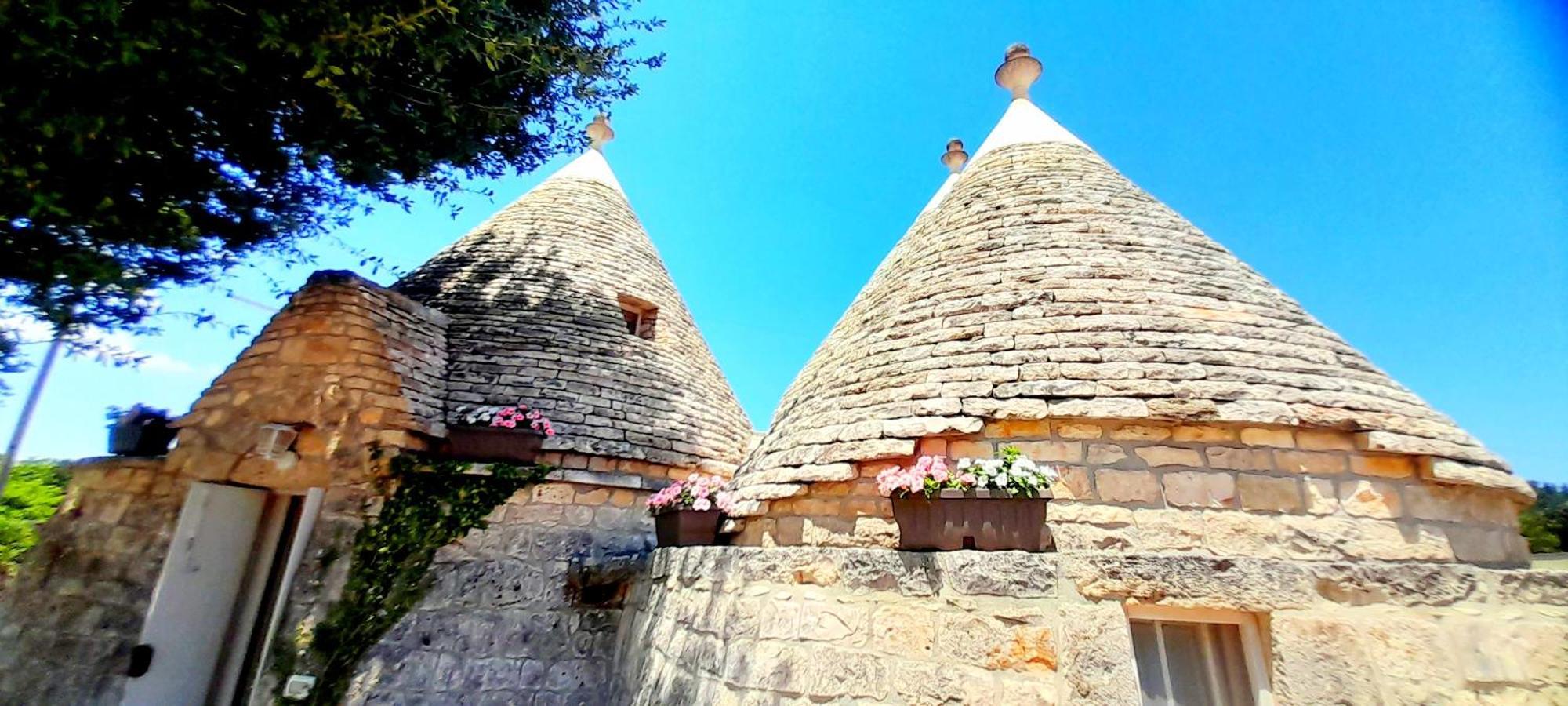 Trullo Roverella Locorotondo Bagian luar foto