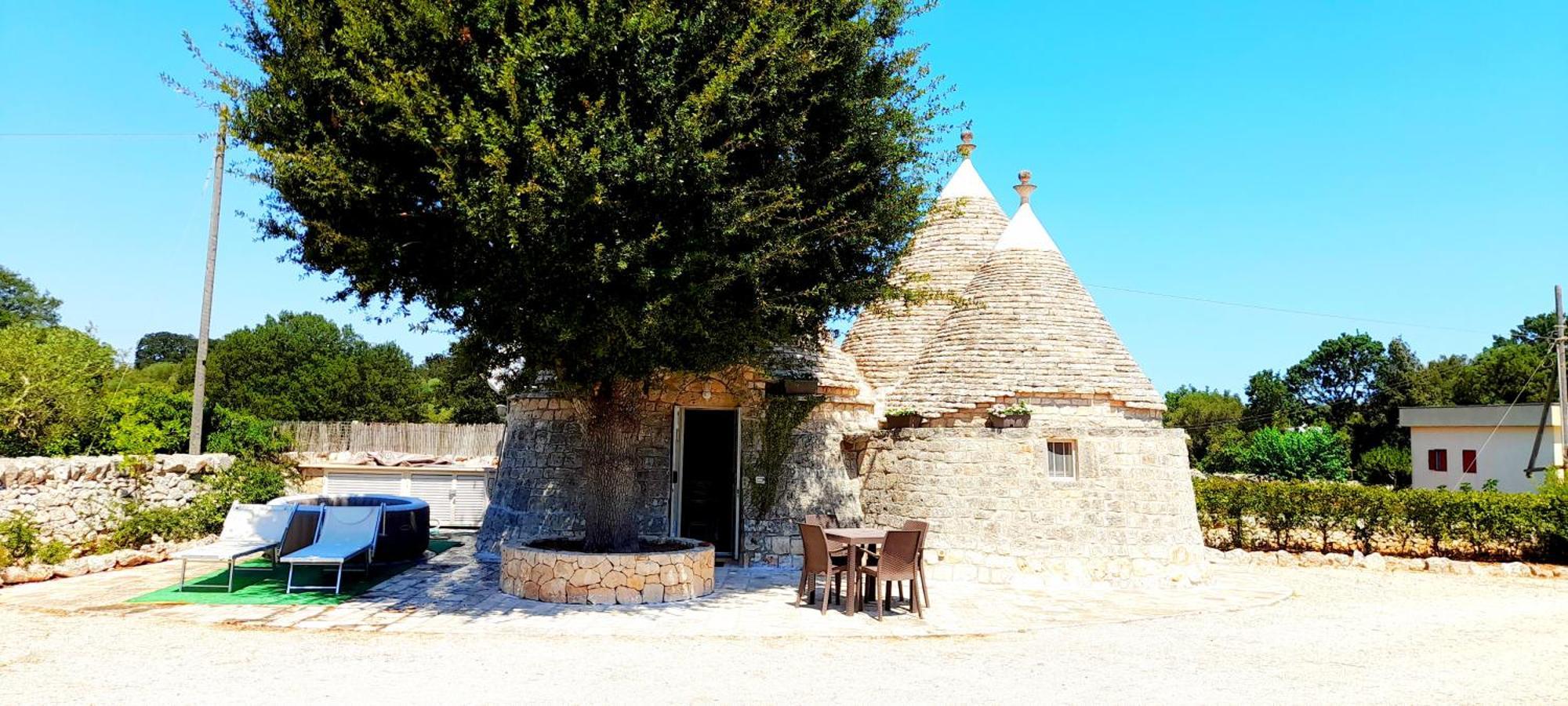 Trullo Roverella Locorotondo Bagian luar foto